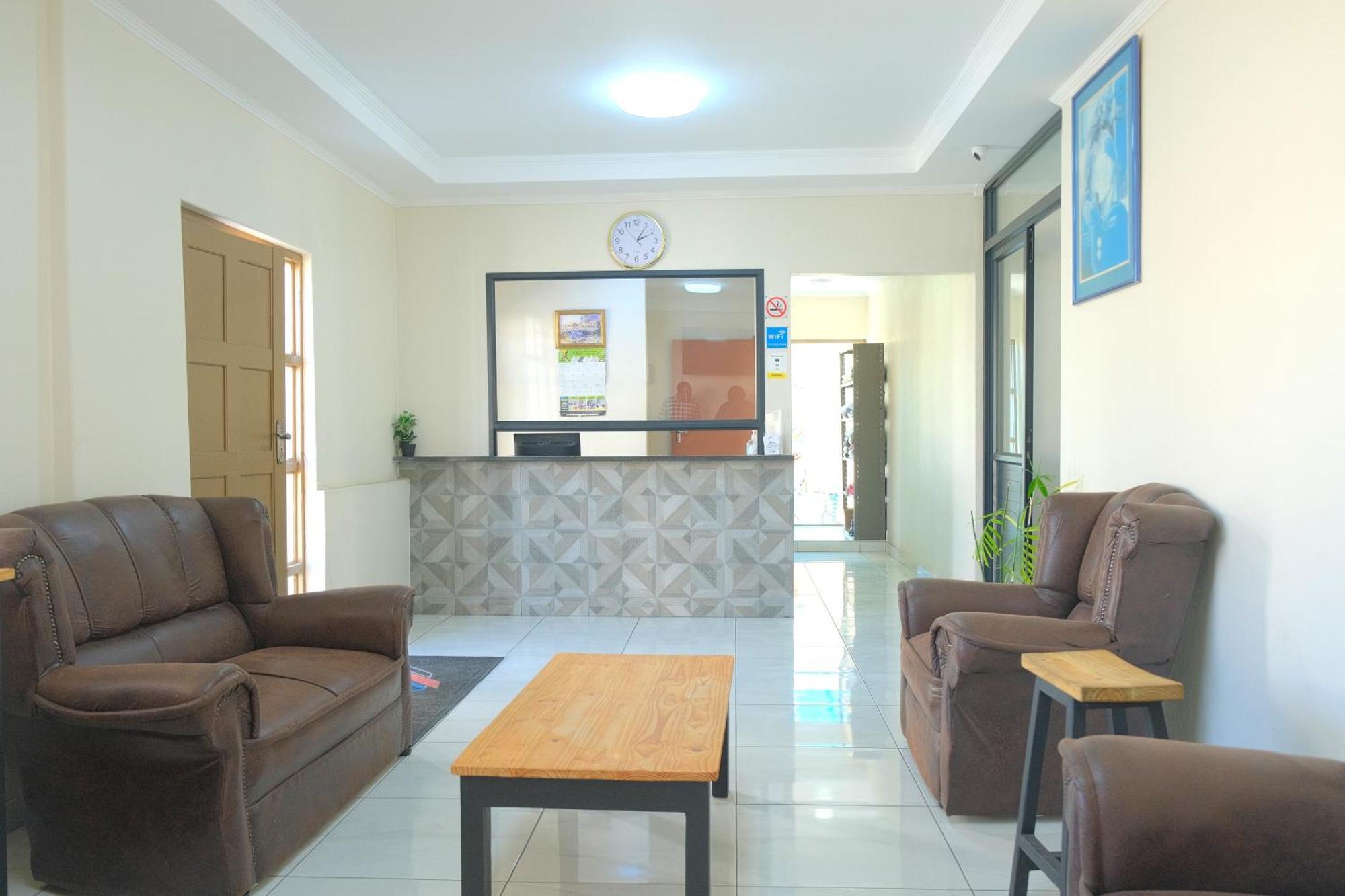 Supa Lodge Parow Luaran gambar