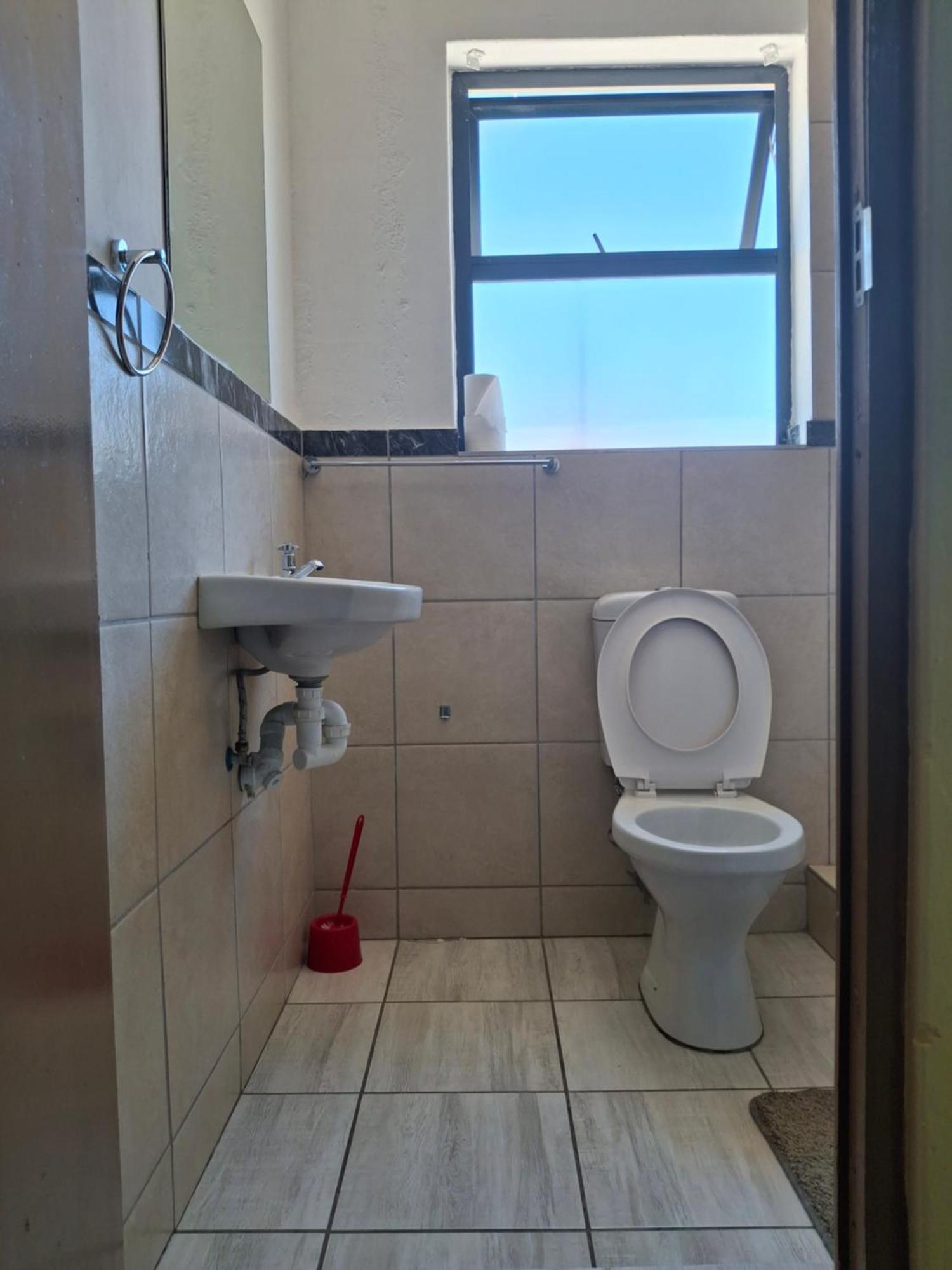 Supa Lodge Parow Luaran gambar