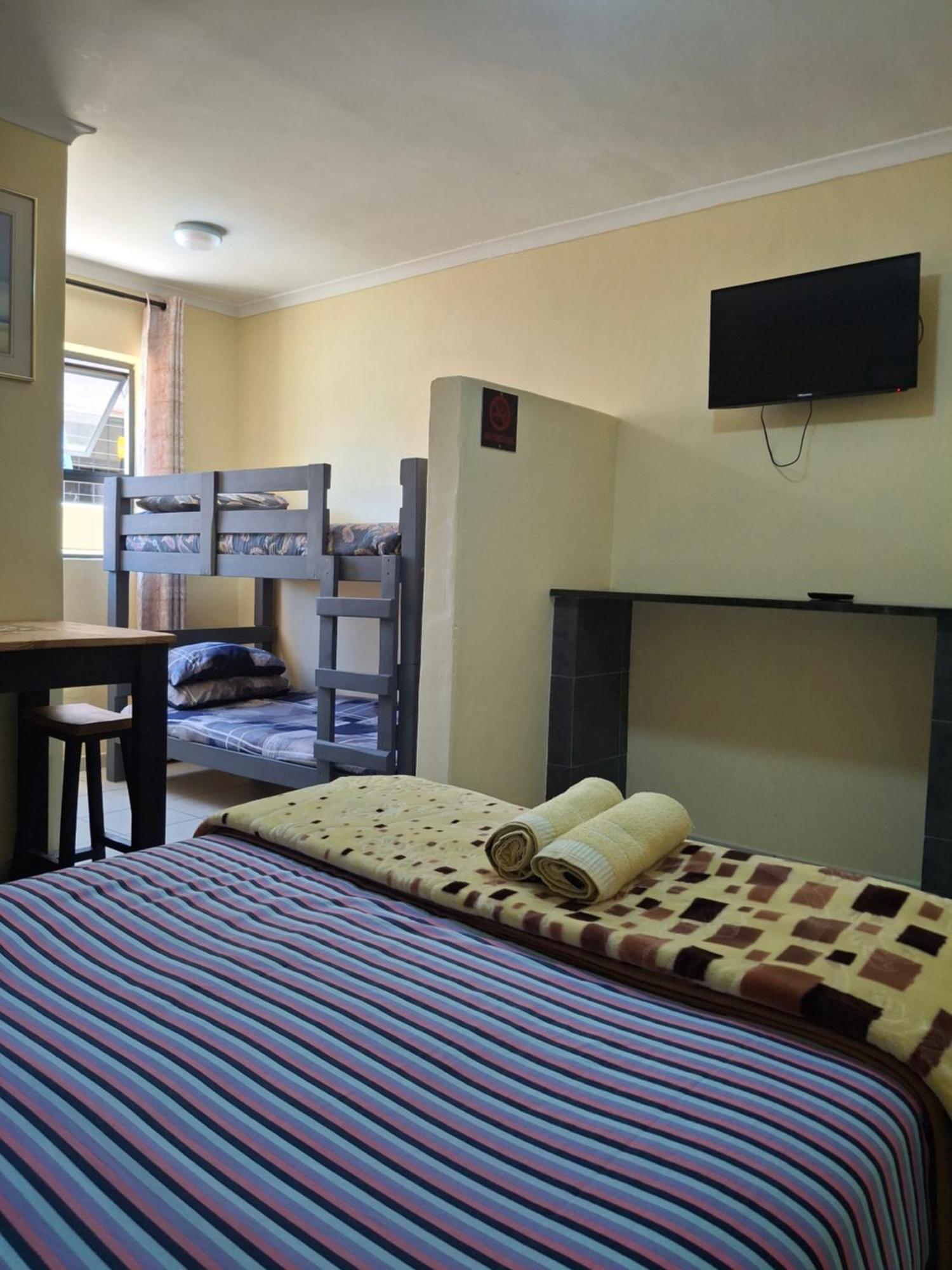 Supa Lodge Parow Luaran gambar